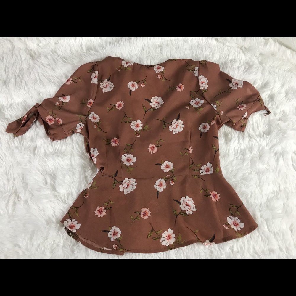 Flower top - Picture 2 of 2